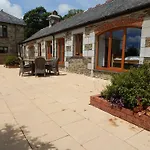 The Old Coach House At Hendra Barns